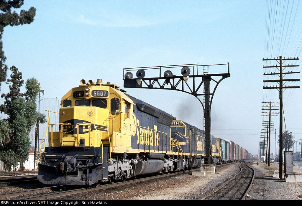 ATSF 5607 (REPOST)